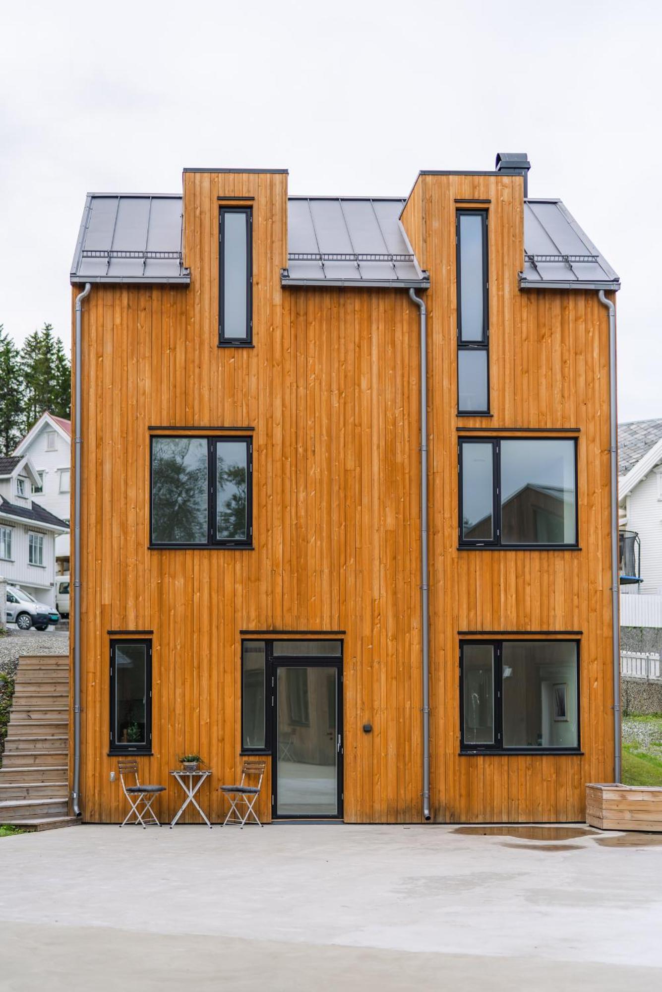 Modern Villas In Plush Town ทรอมโซ ภายนอก รูปภาพ